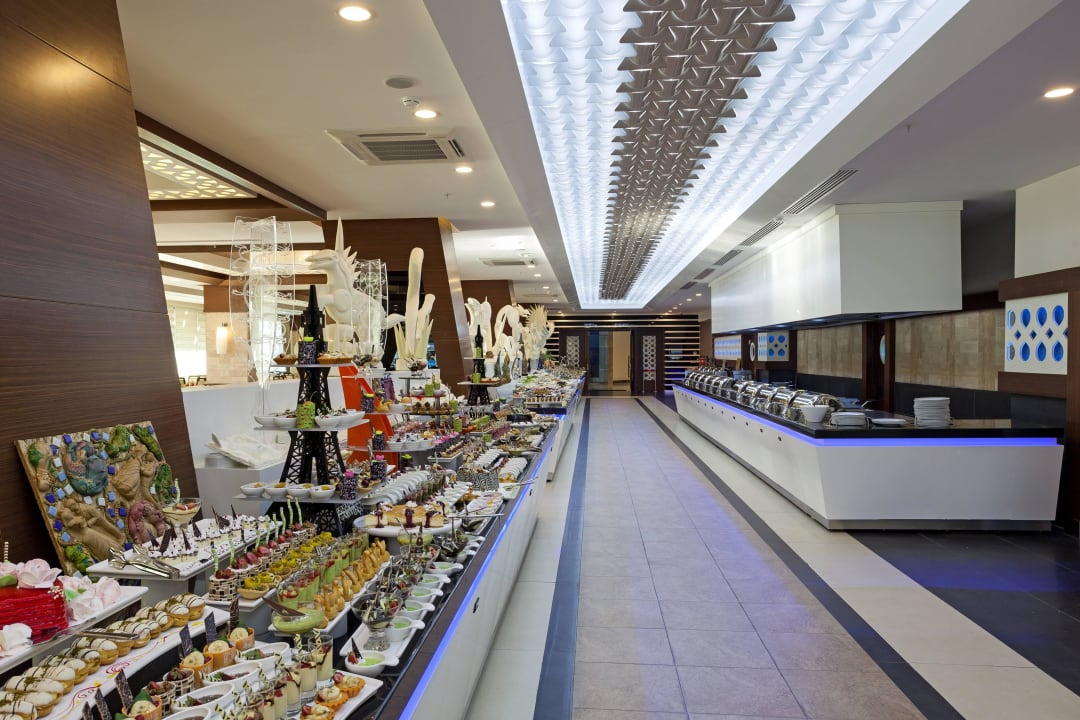 Delicious foods and best service Luna Blanca Resort & Spa