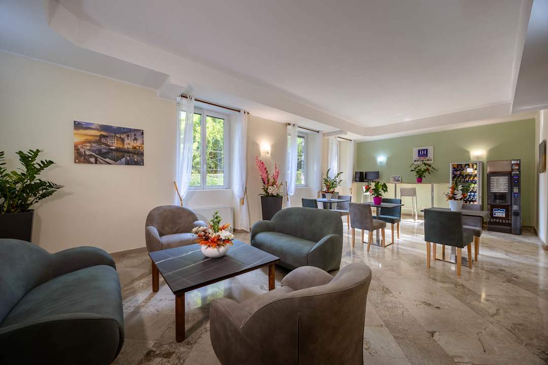 Lobby iH Aparthotel Milano Argonne Park