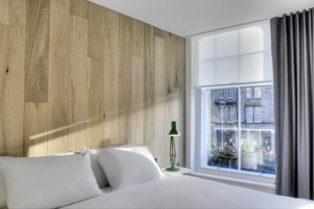 (now refurbished) Grassmarket Hotel