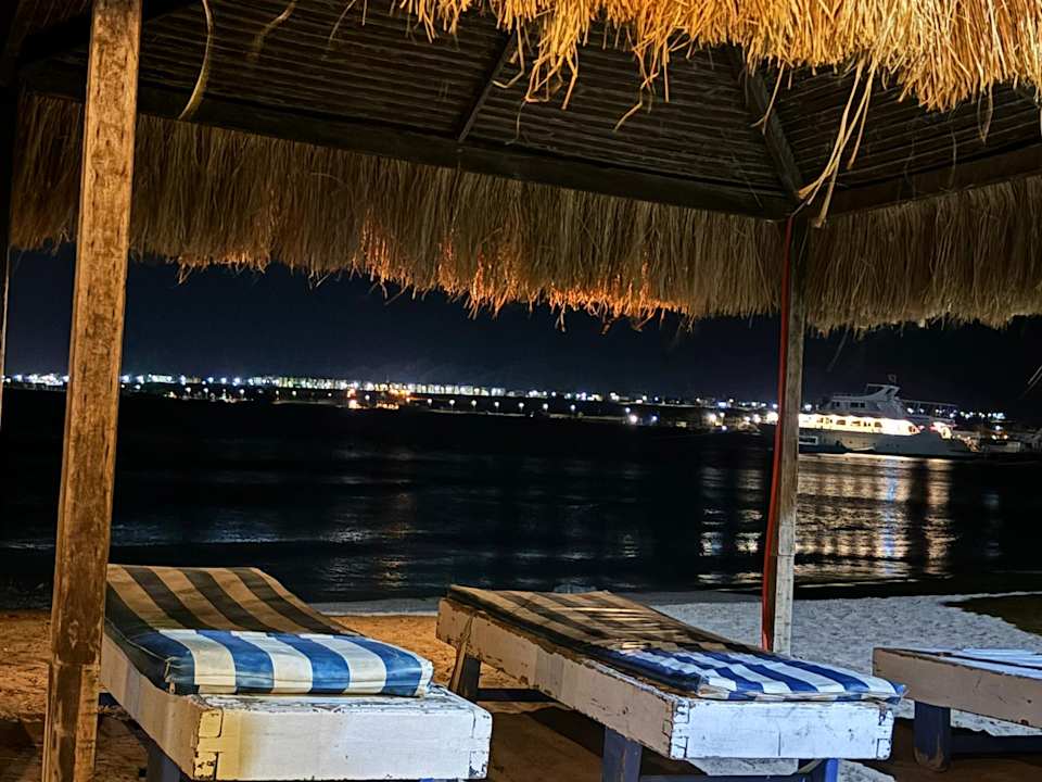 Strand Eagles Paradise Abu Soma