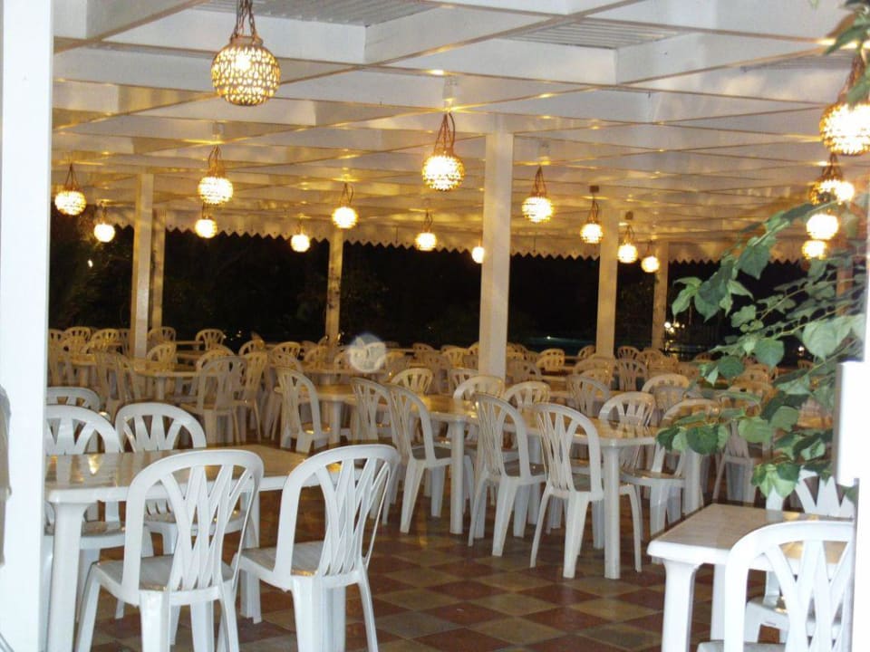 Die Terrasse des Speisesaals TUI BLUE Palm Beach Hammamet