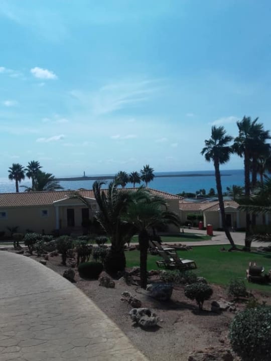 Teren hotelu TUI KIDS CLUB Punta Prima