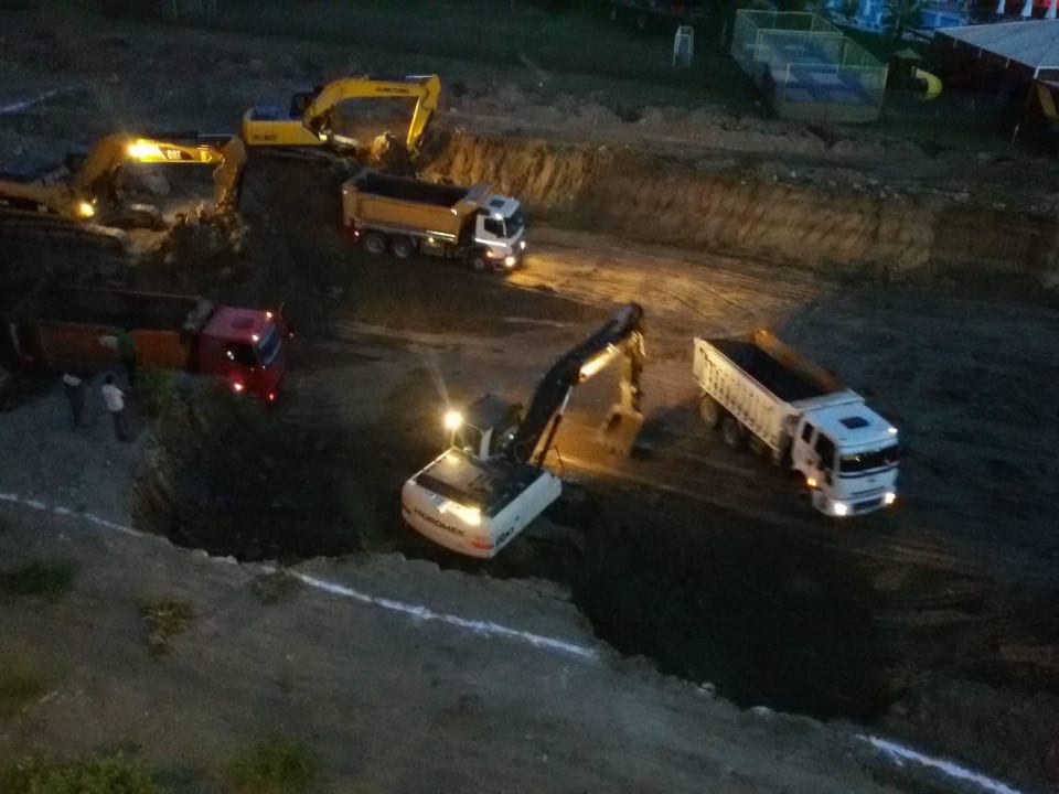 Baustelle vorm Zimmer um  21Uhr Well Palace Side