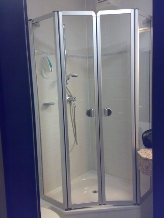 Dusche SensCity Hotel Berlin Spandau