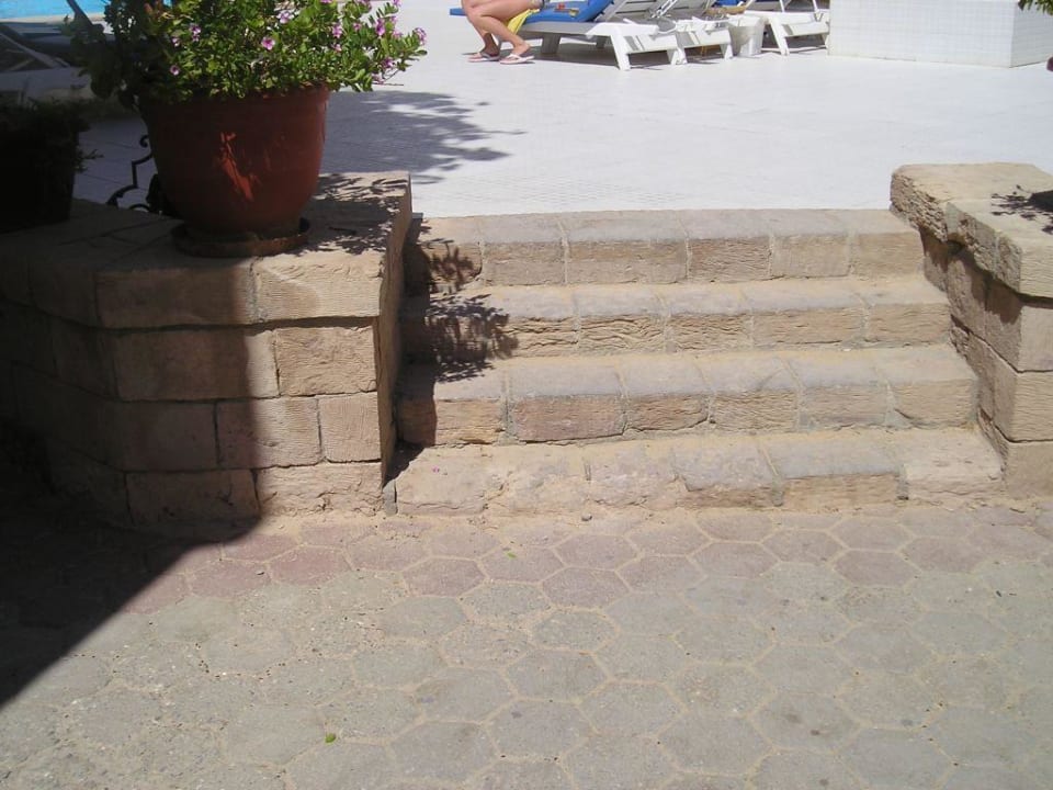 Weg zum Pool Marlin Inn Azur Resort