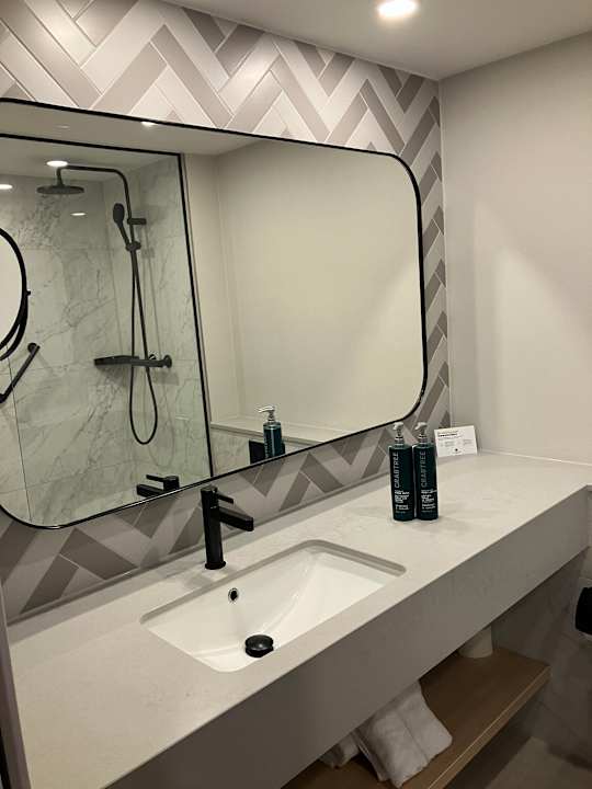 Zimmer DoubleTree by Hilton Berlin Ku'Damm