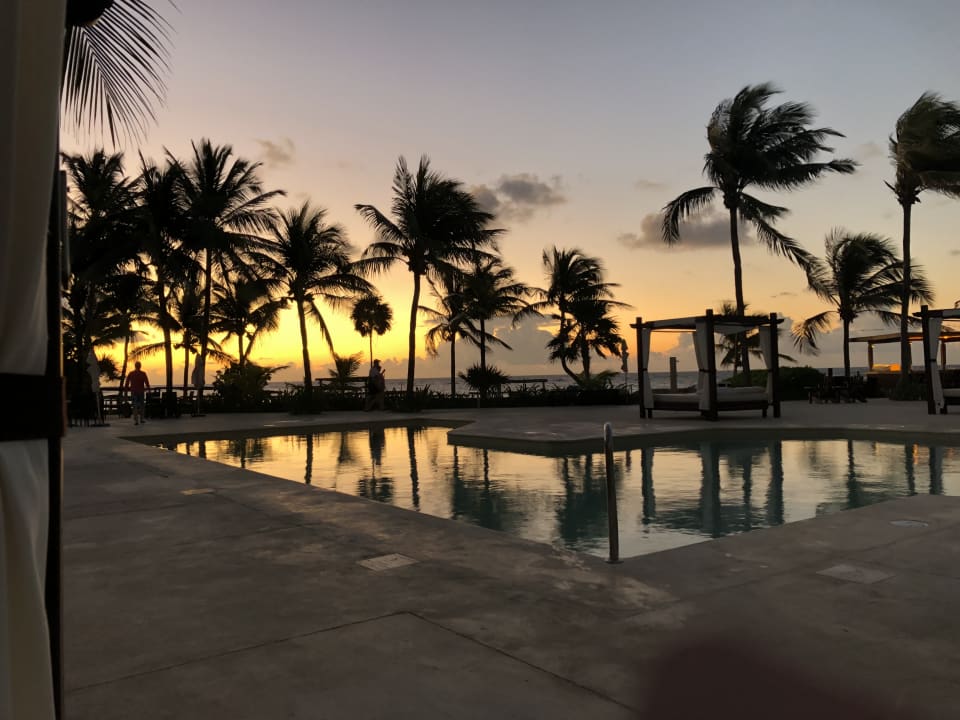Pool Akumal Bay Beach & Wellness Resort