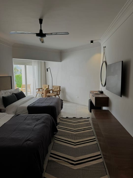 Zimmer Serry Beach Resort