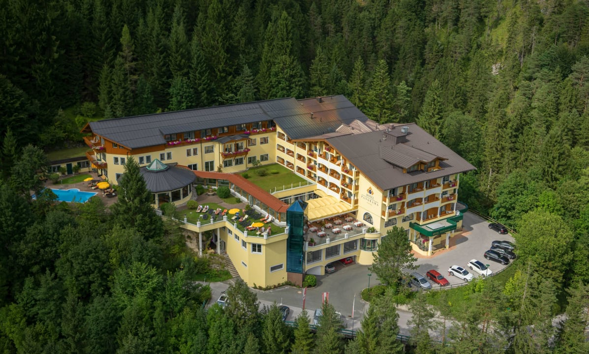 Außenansicht Sommer 2014 Hotel Panorama Wellness & Spa by alpha