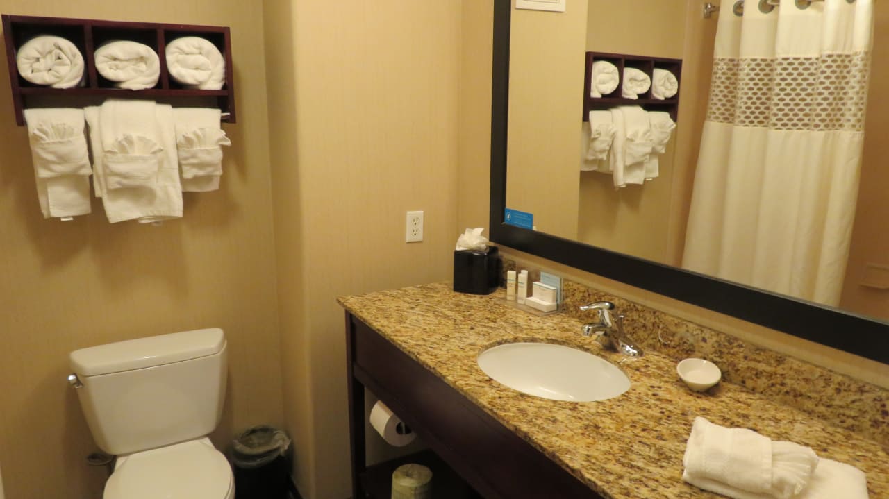 Zimmer Hampton Inn Suites Agoura Hills