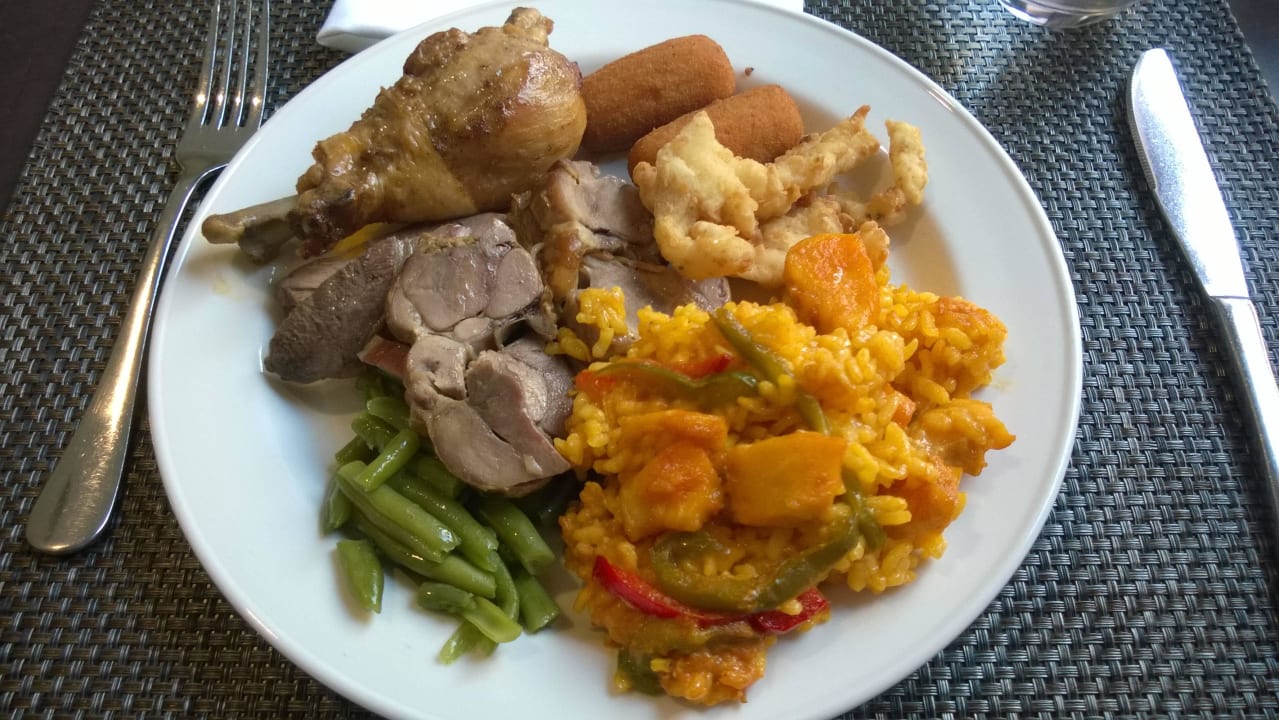 Bunte Auswahl vom Buffet Meliá Costa del Sol