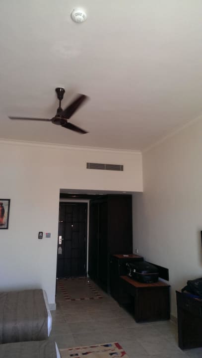 Zimmer Laguna Beach Marsa Resort