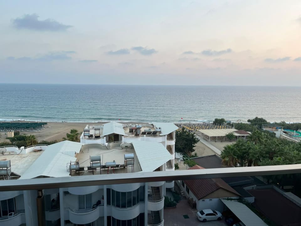 Ausblick Hotel Royal Garden Beach