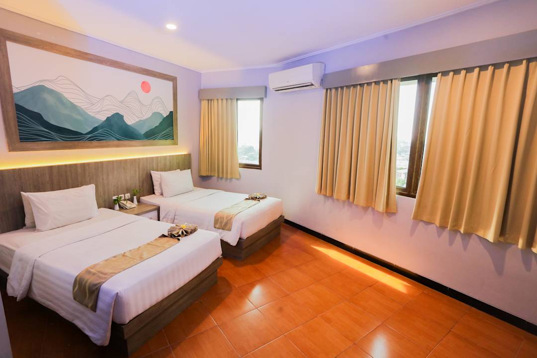 Zimmer Front One HK Resort Simpanglima Semarang