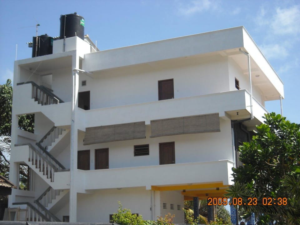 Hintere Hotelanlage Jasmine Gardens Beach Guest House