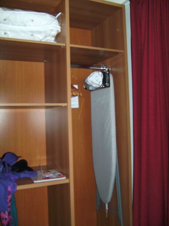 Schrank Mama Shelter London