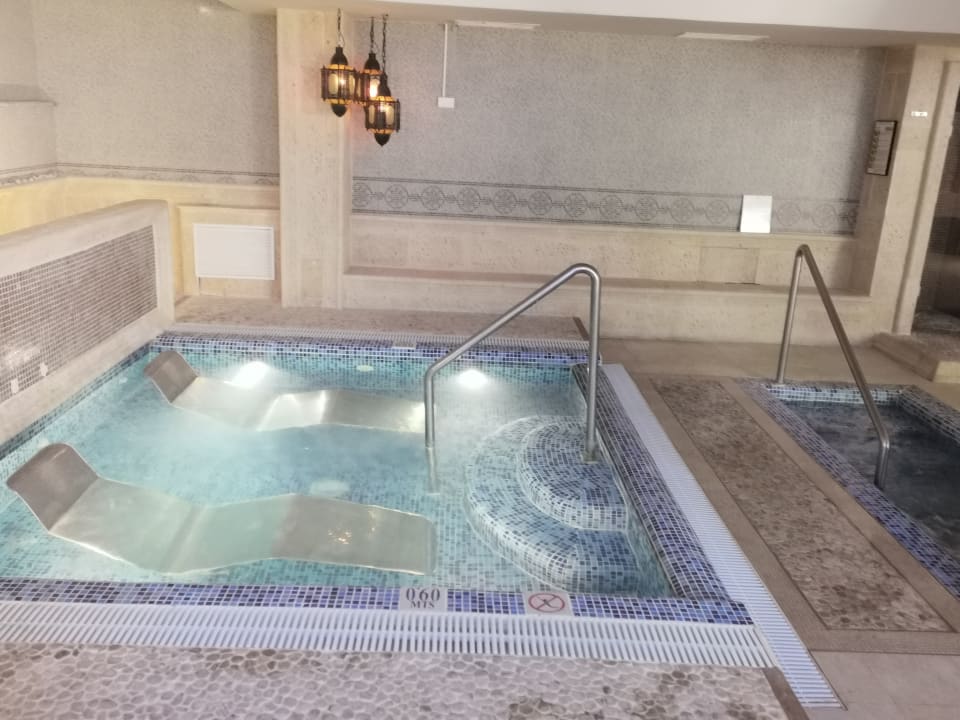 Pool Lago Garden