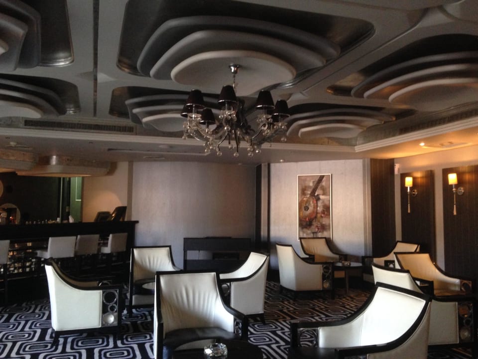 Bar neben der Lobby sehr edel sind die Decken  Kaisol Romance Resort