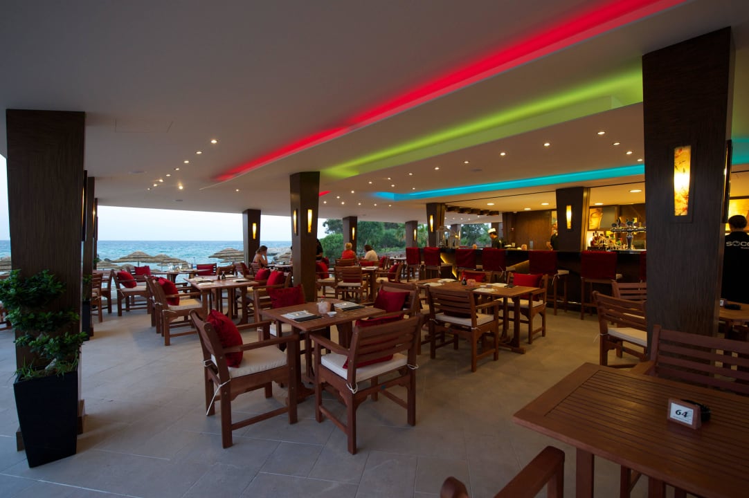 SOCCI Sushi Bar Adams Beach Hotel Deluxe Wing