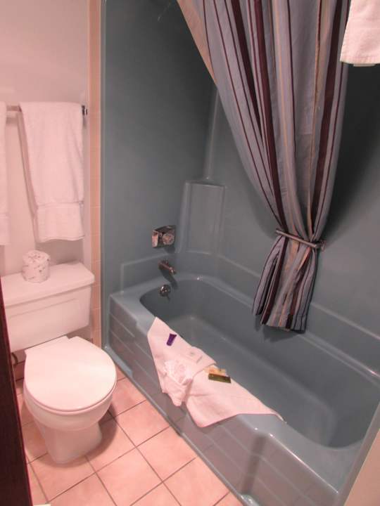 Bathroom Hotel Foothills Inn