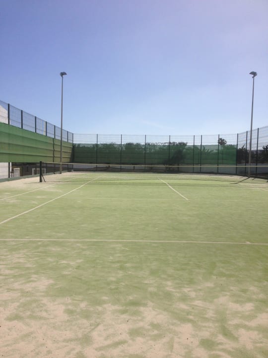 Tennisplatz allsun App.-Hotel Albatros