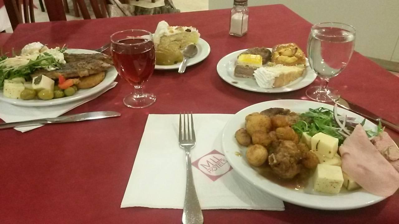 Lecker Essen vom Buffet MLL Palma Bay Club Resort