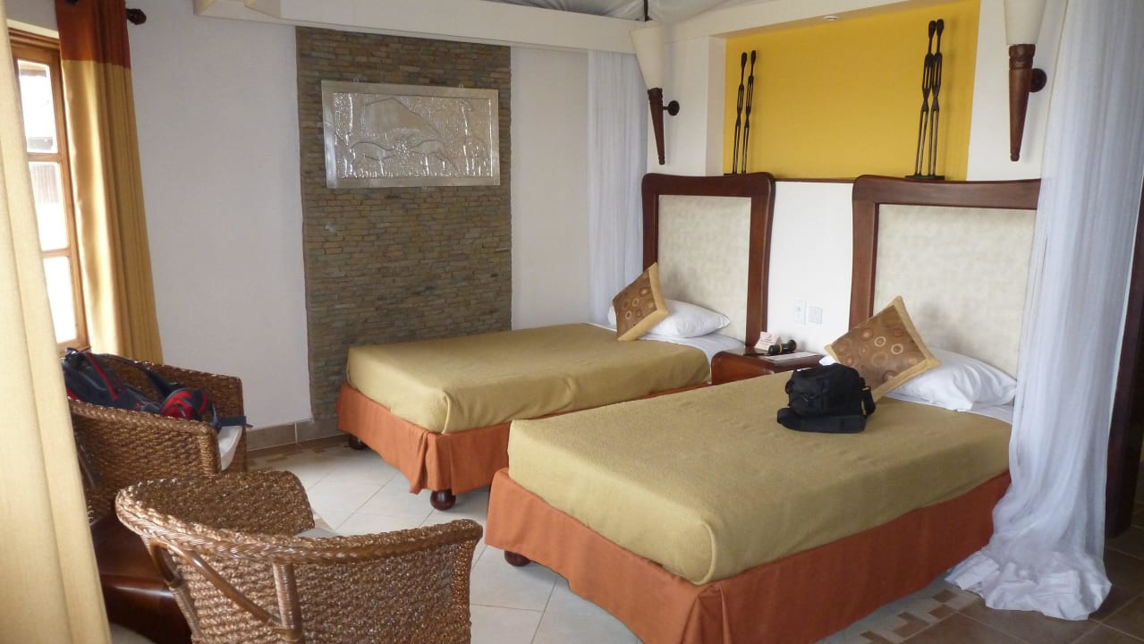 Schlafzimmer Ol Tukai Lodge