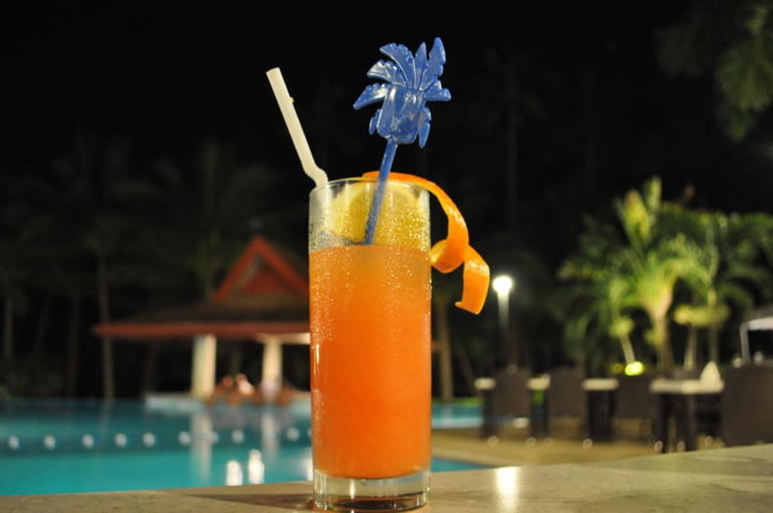 Leckerer Cocktail Henann Resort
