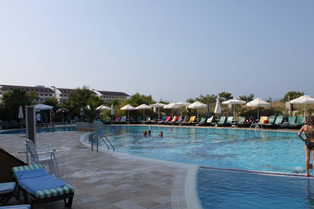 Aktionpool am Morgen Teil 3 Calimera Hane Garden