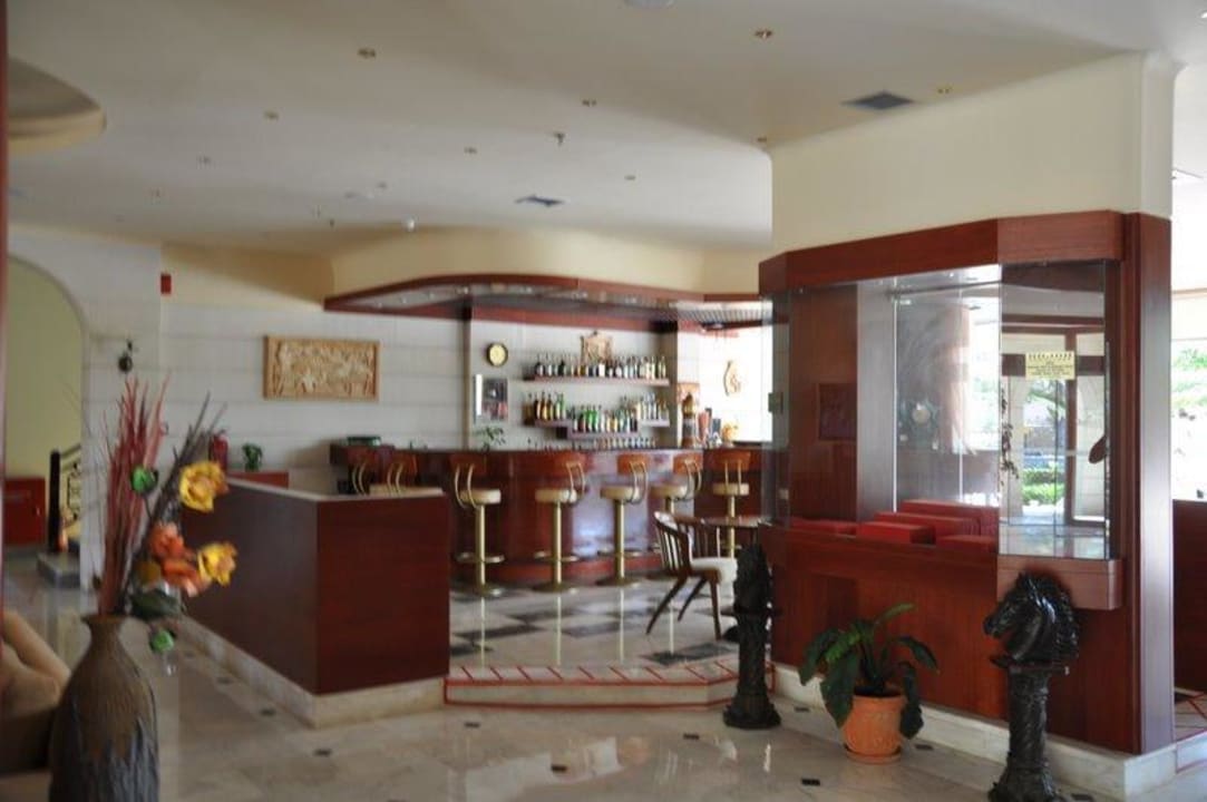 Hotellobby Vantaris Luxury Beach Resort