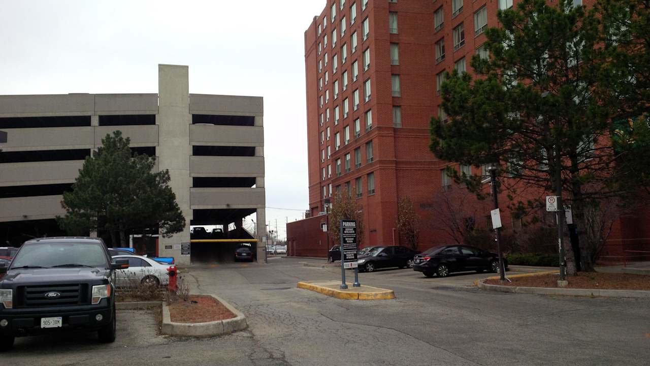 Paid Parking Star Express  Inn & Suites