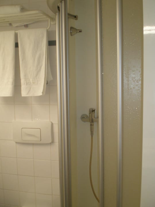 Badezimmer 324 IntercityHotel Hamburg-Altona