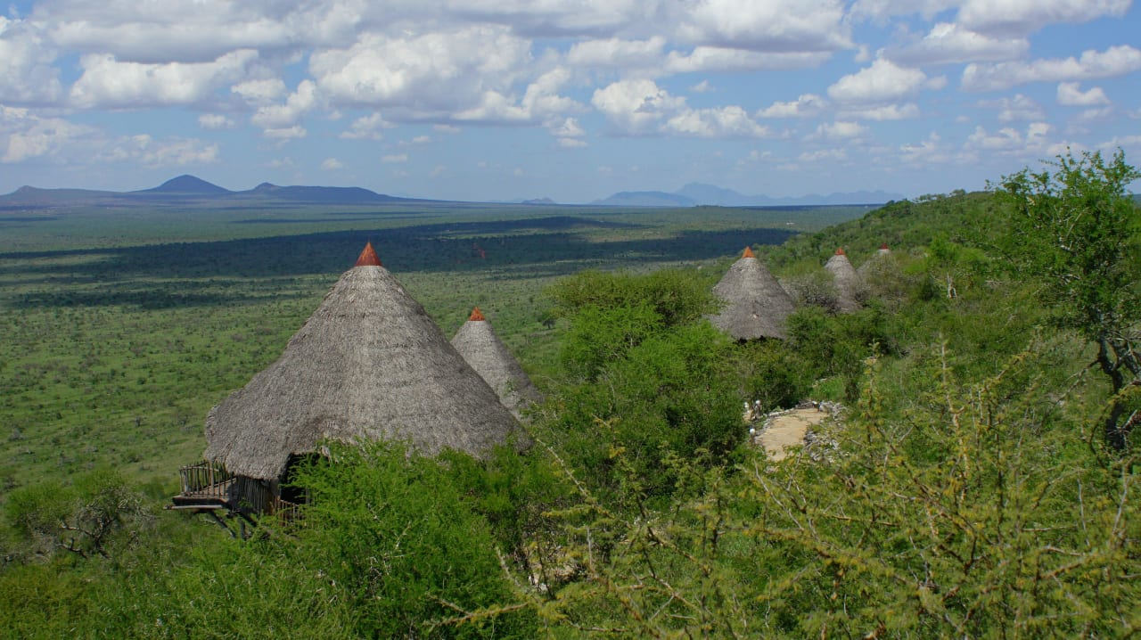 Gut versteckt in die Landschaft eingepasst Lions Bluff Safari Camp
