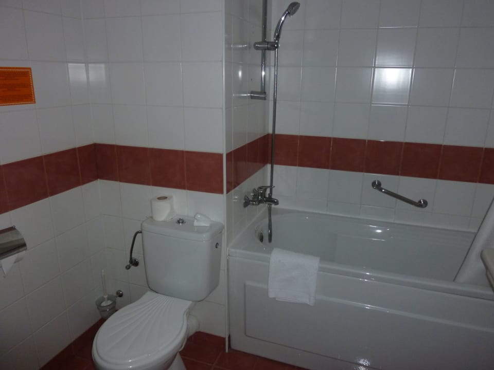 Bad mit Wanne Berlin Golden Beach