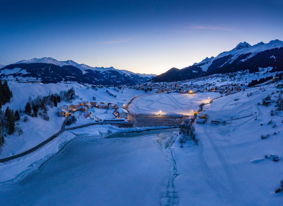 Außenansicht Pradas Resort Brigels