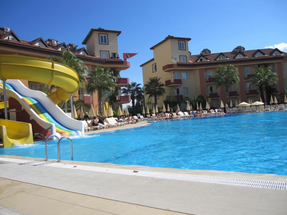 Die Rutschen für Klein und Groß Hotel Orfeus Park