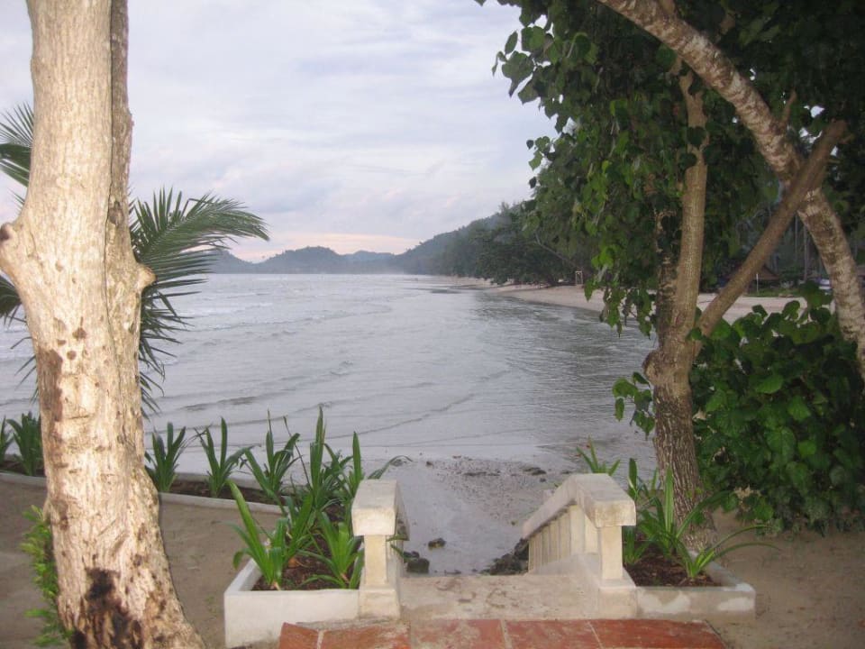 Blick über den Klong Prao Beach Hotel The Dewa Koh Chang