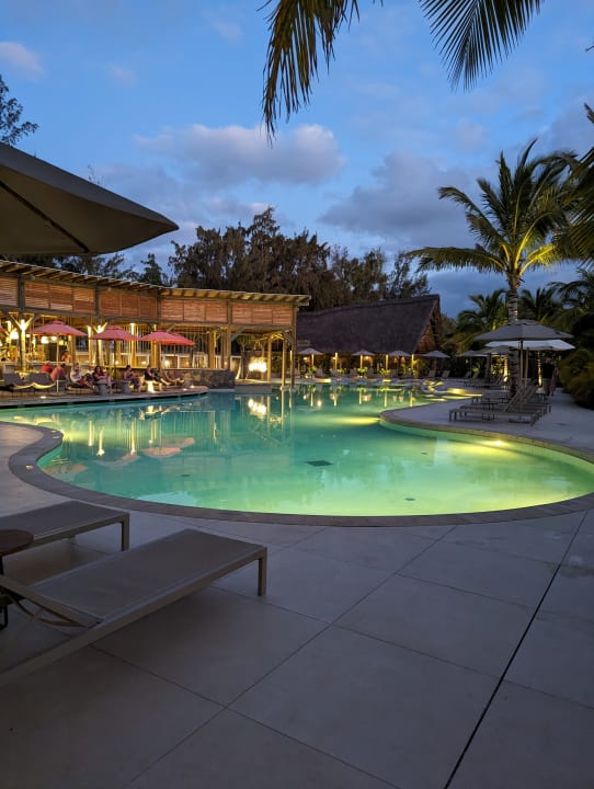 Pool Sunrise Attitude - Adults Only