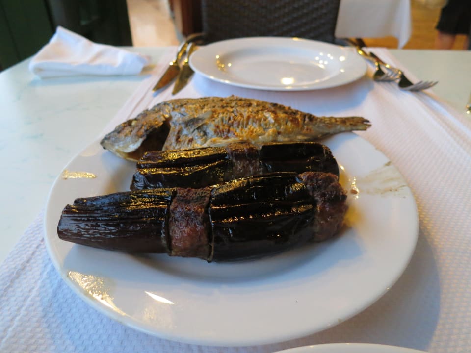 Gefüllte Aubergine und Fisch Crystal Paraiso Aqua Collection