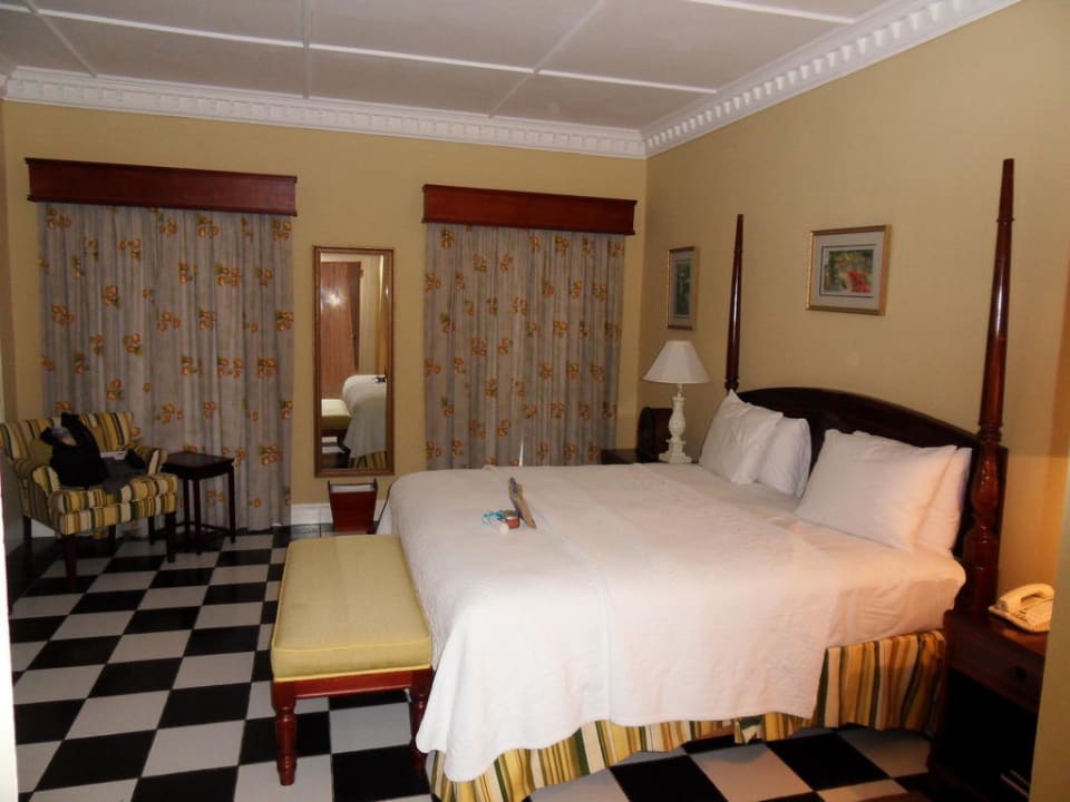 Zimmer in einer Villa Half Moon