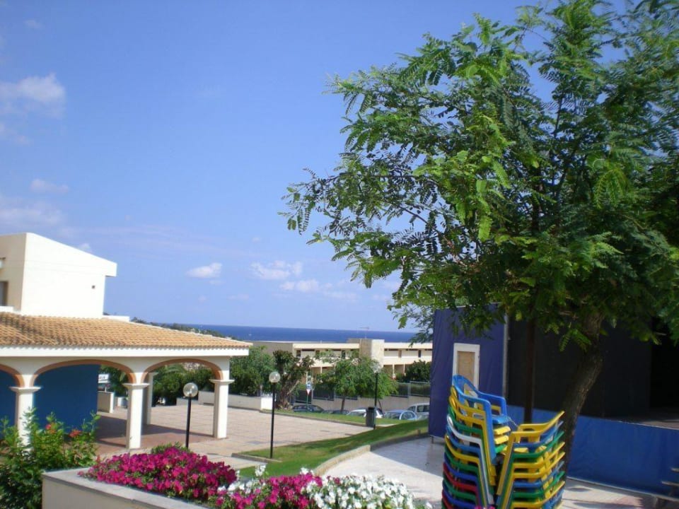 Blick aus der Snackbar bzw. Animationsfläche blau punta reina