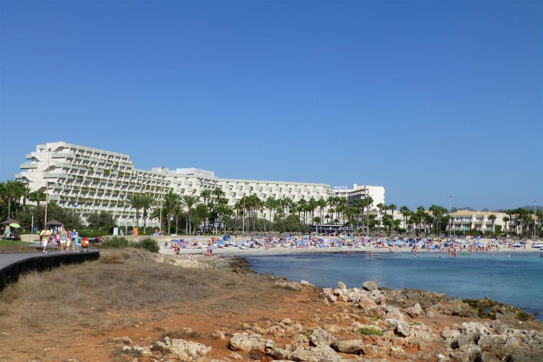 Panorama Hotel,Strand von Anlegestelle Hipotels Mediterraneo