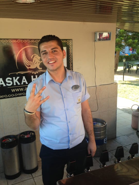 Sympatisch ist er auch noch dazu  Aska Bayview Resort