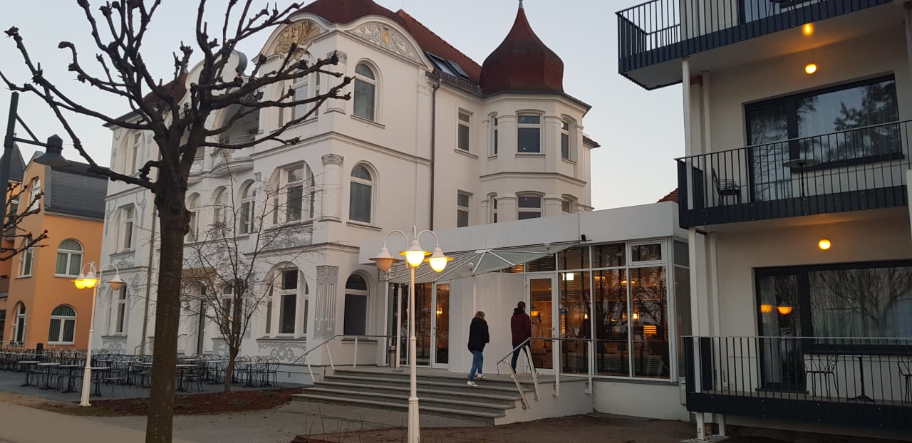 Außenansicht Strandhotel Ahlbeck