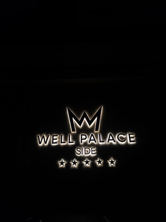 Außenansicht Well Palace Side