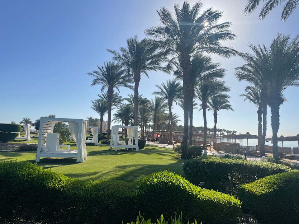 Gartenanlage Palm Royale Resort - Soma Bay