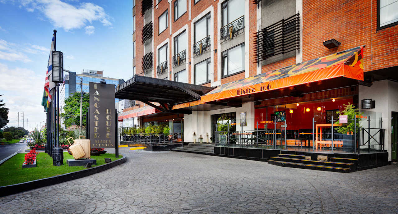 Hotel Facade Lancaster House