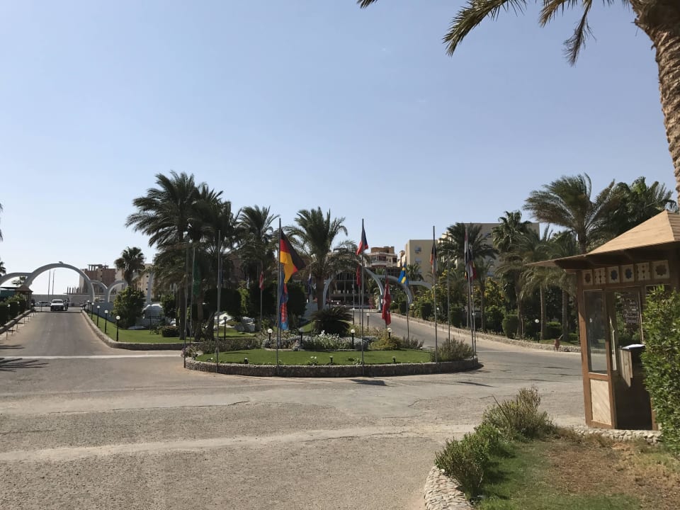 Haupttor Arabia Azur Resort