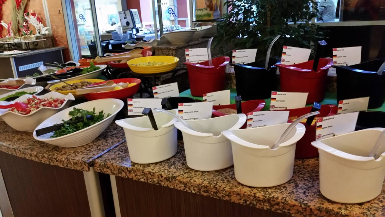 Abendbüffet Royal Atlantis Beach Hotel