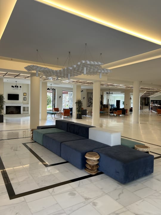 Lobby Hotel Aphrodite Beach Club